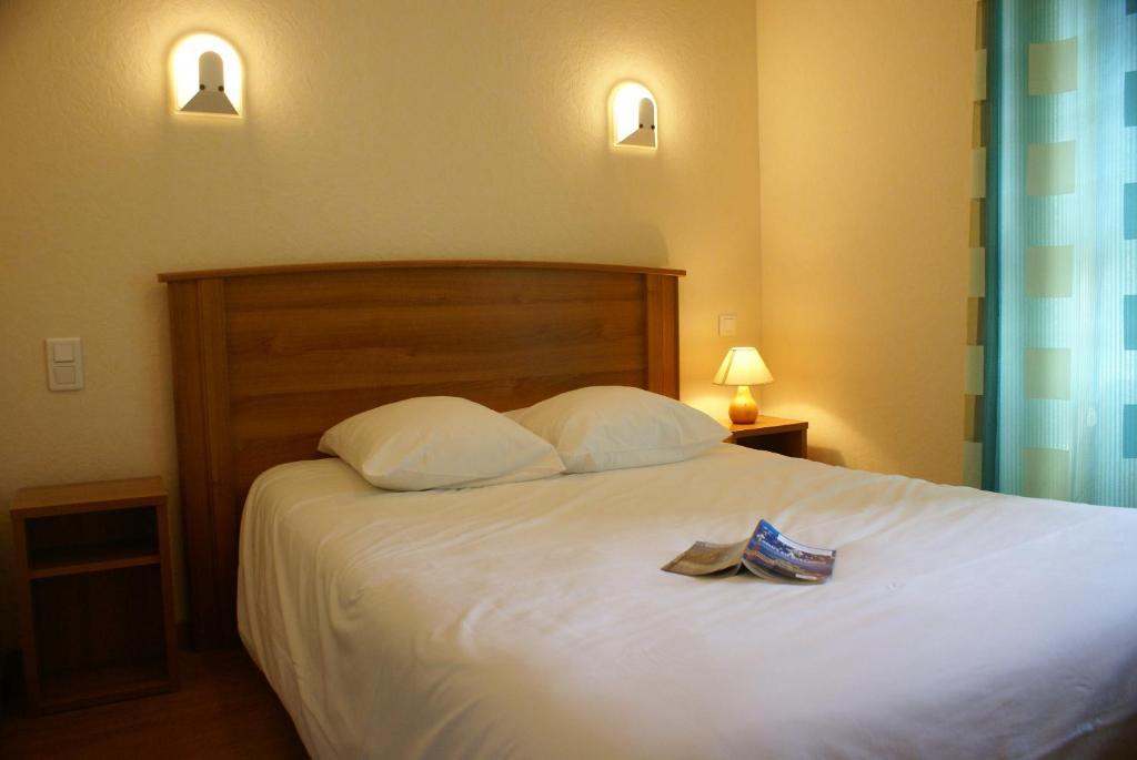 Hotel Le Passiflore Saint-Pol-de-Léon Quarto foto